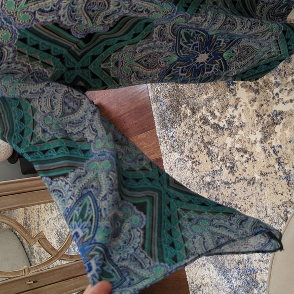 Women's Roz & Ali EUC top in a size large. - Picture 2 of 8